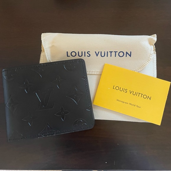 Louis Vuitton Monogram Wallet - Picture 1 of 7